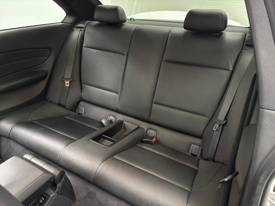 Used 2012 BMW 135i w/ M Sport Package w/ Premium Pkg image 32