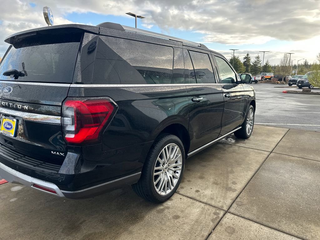 Used 2024 Ford Expedition Max Limited AWD/4WD image 4