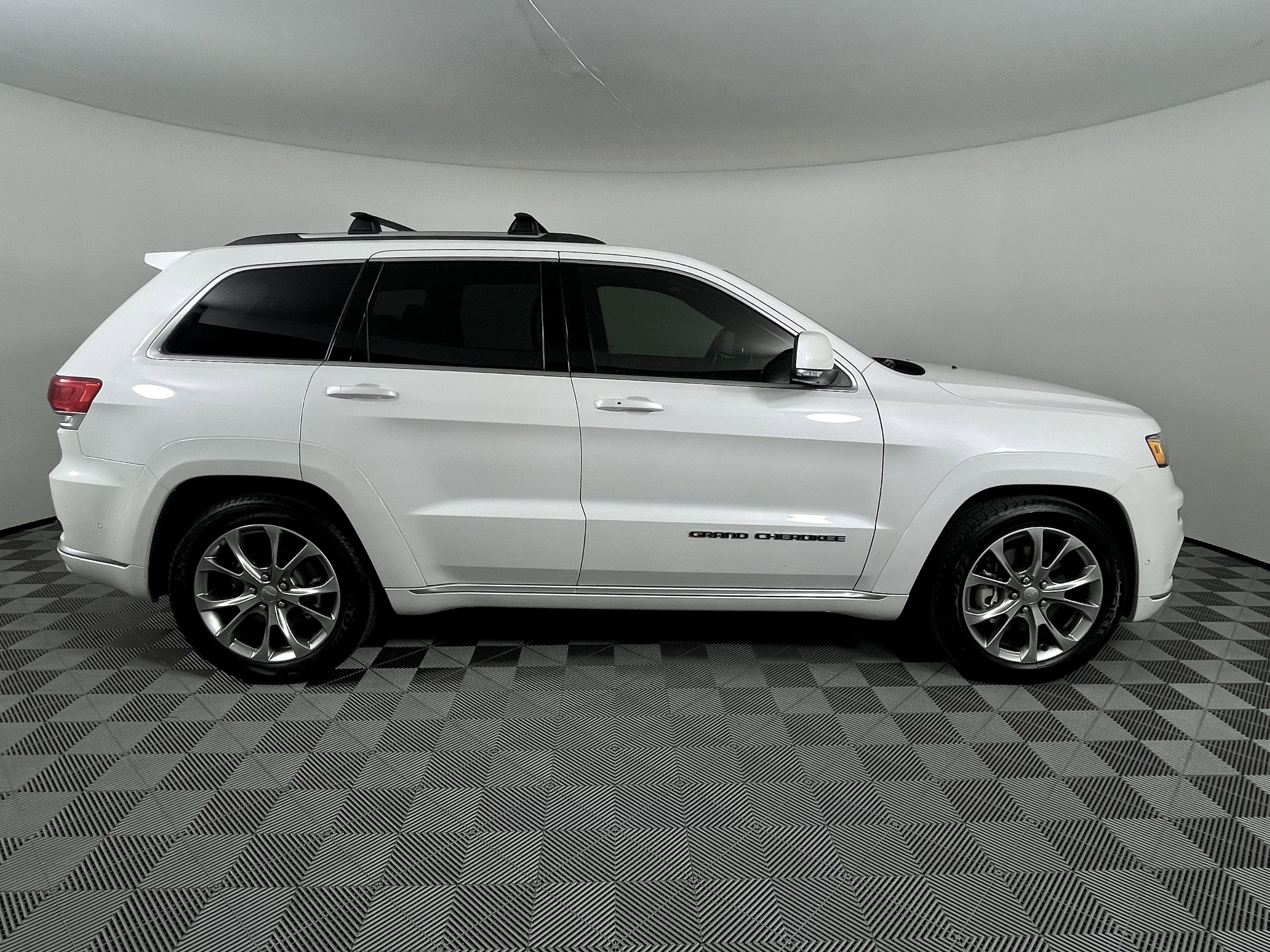 Certified 2021 Jeep Grand Cherokee Summit w/ Platinum Series Group image 7
