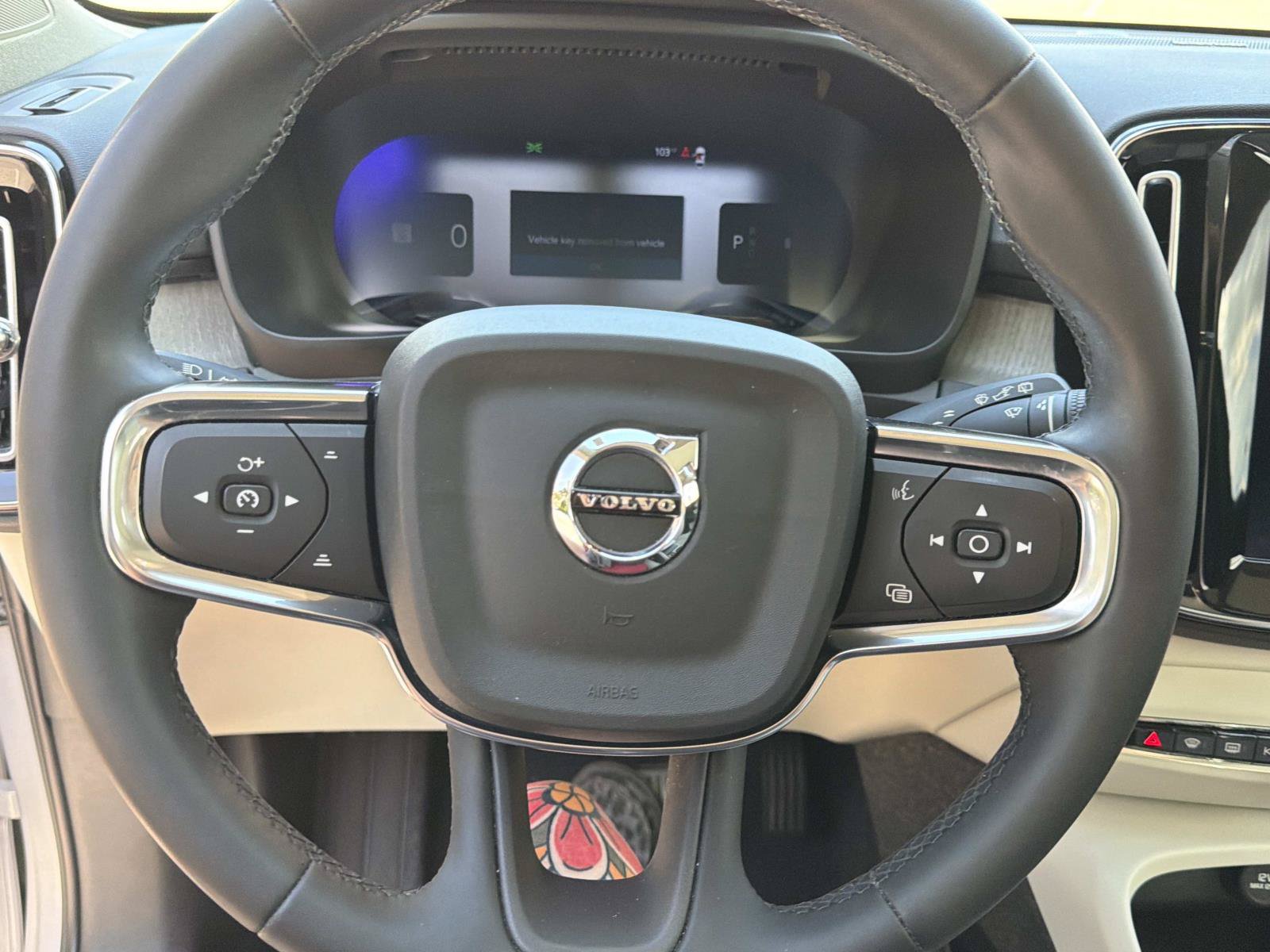 Used 2023 Volvo XC40 B5 Ultimate w/ Protection Package Premier AWD/4WD image 29