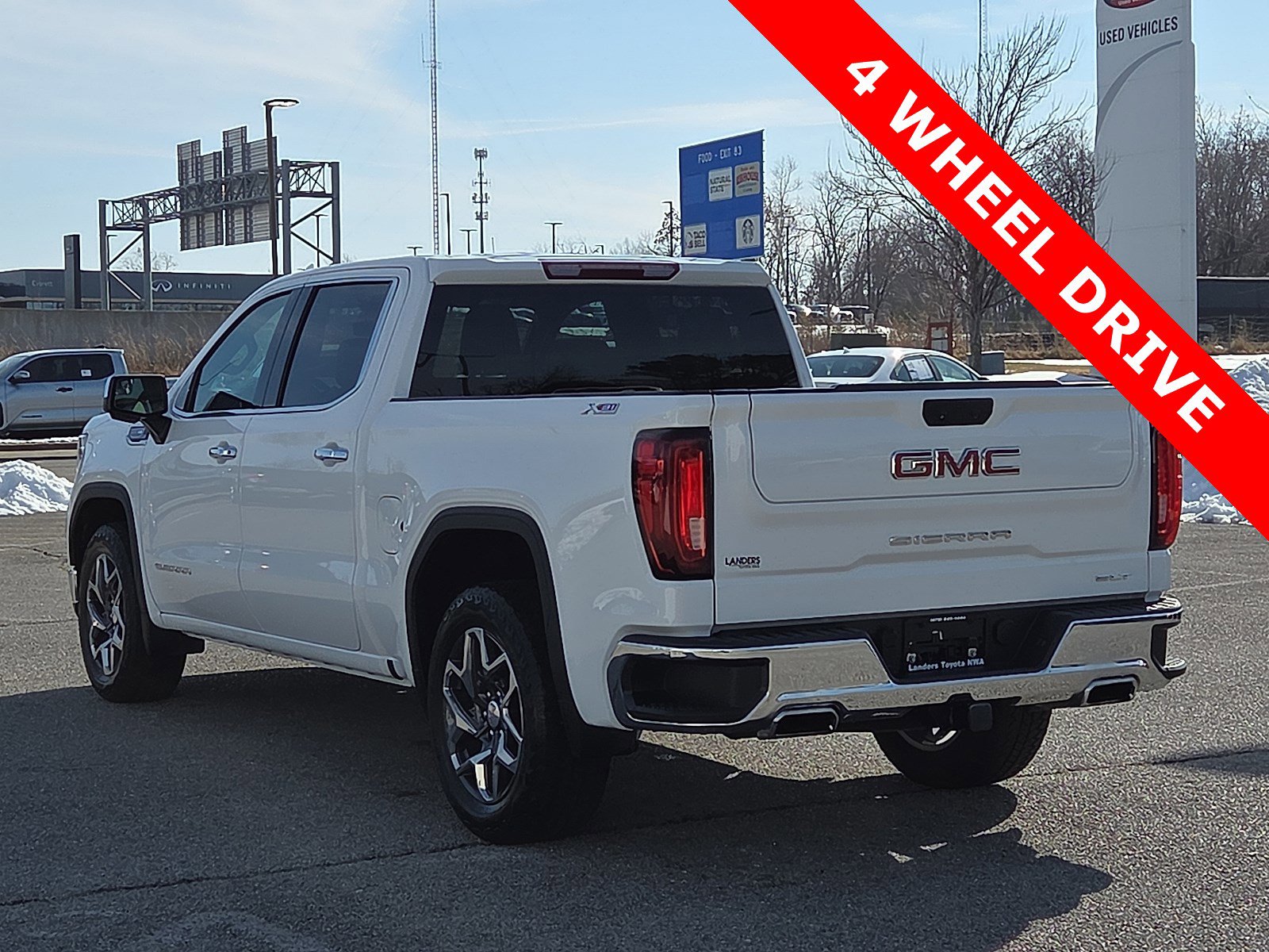 Used 2023 GMC Sierra 1500 SLT image 4