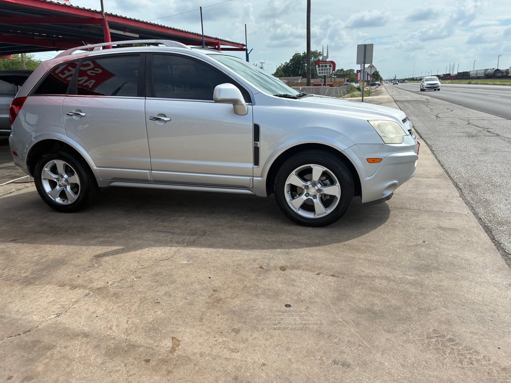 Used 2014 Chevrolet Captiva Sport LT w/ Convenience Package FWD image 4