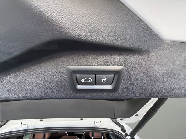 Certified 2023 BMW X5 xDrive40i w/ Premium Package AWD/4WD image 37