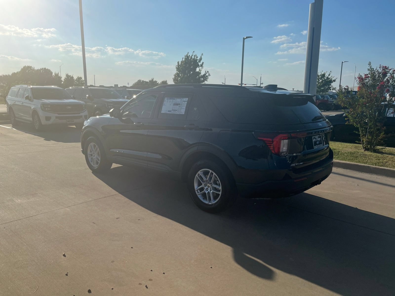 New 2027 Ford Explorer Active AWD/4WD image 3