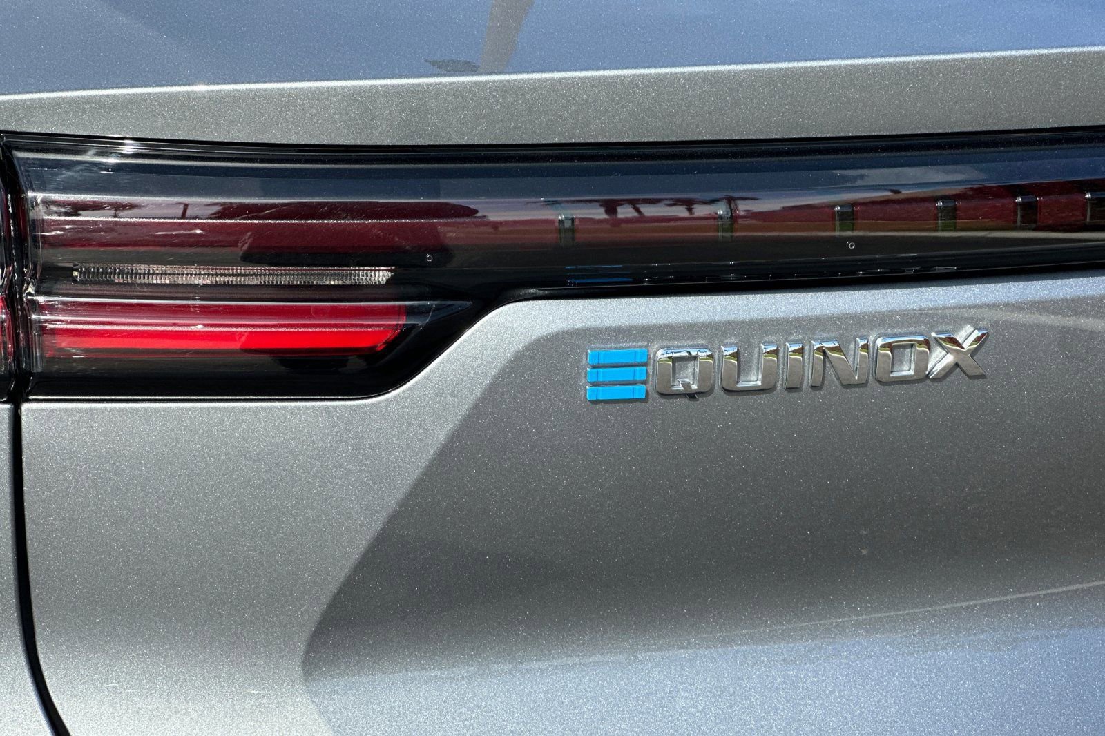 Used 2025 Chevrolet Equinox EV LT w/ Convenience Package image 27