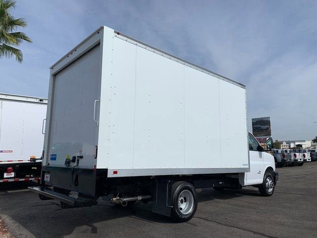 New 2024 GMC Savana 4500 w/ Power Convenience Package RWD image 7