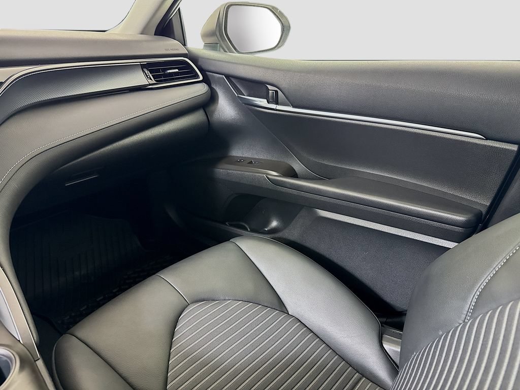 Used 2022 Toyota Camry SE AWD/4WD image 23