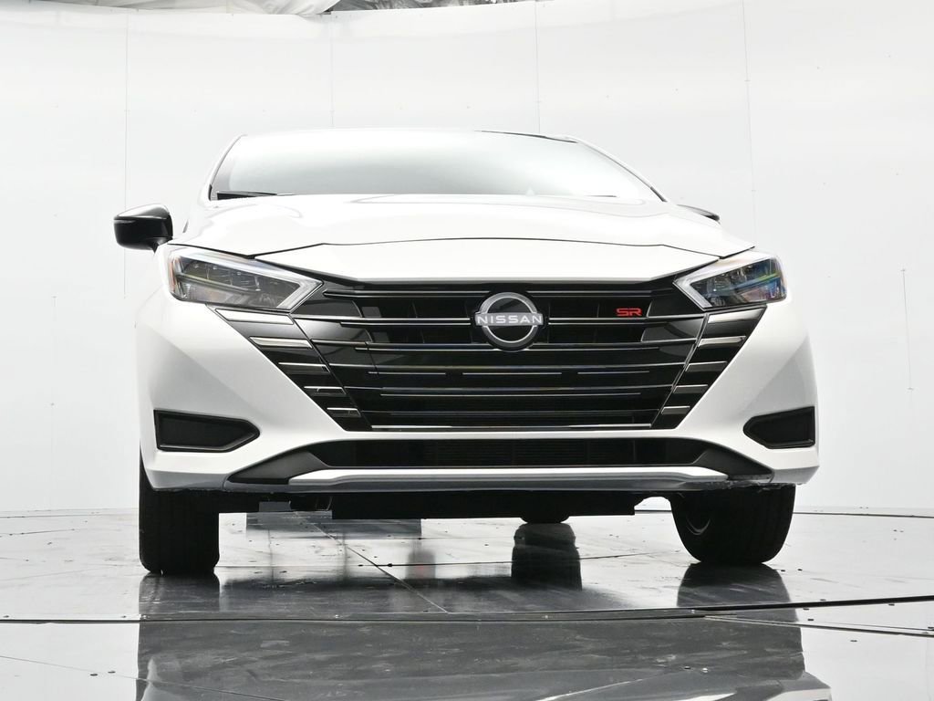 New 2025 Nissan Versa SR w/ Trunk Package FWD image 39