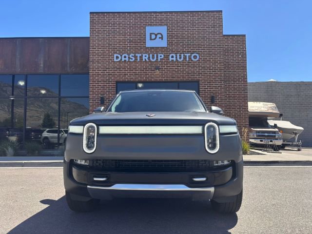 Used 2024 Rivian R1S Adventure image 2