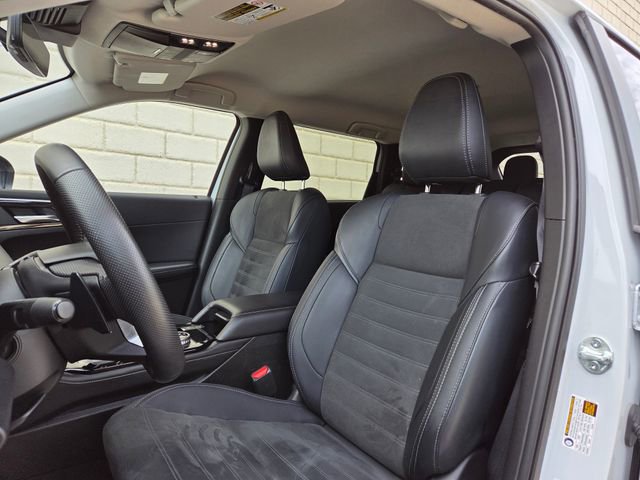 Used 2025 Mitsubishi Outlander SE AWD/4WD image 18