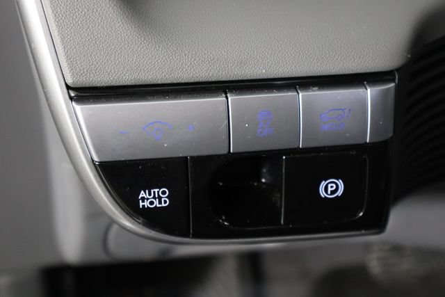 Used 2024 Hyundai Ioniq 5 SEL RWD image 16