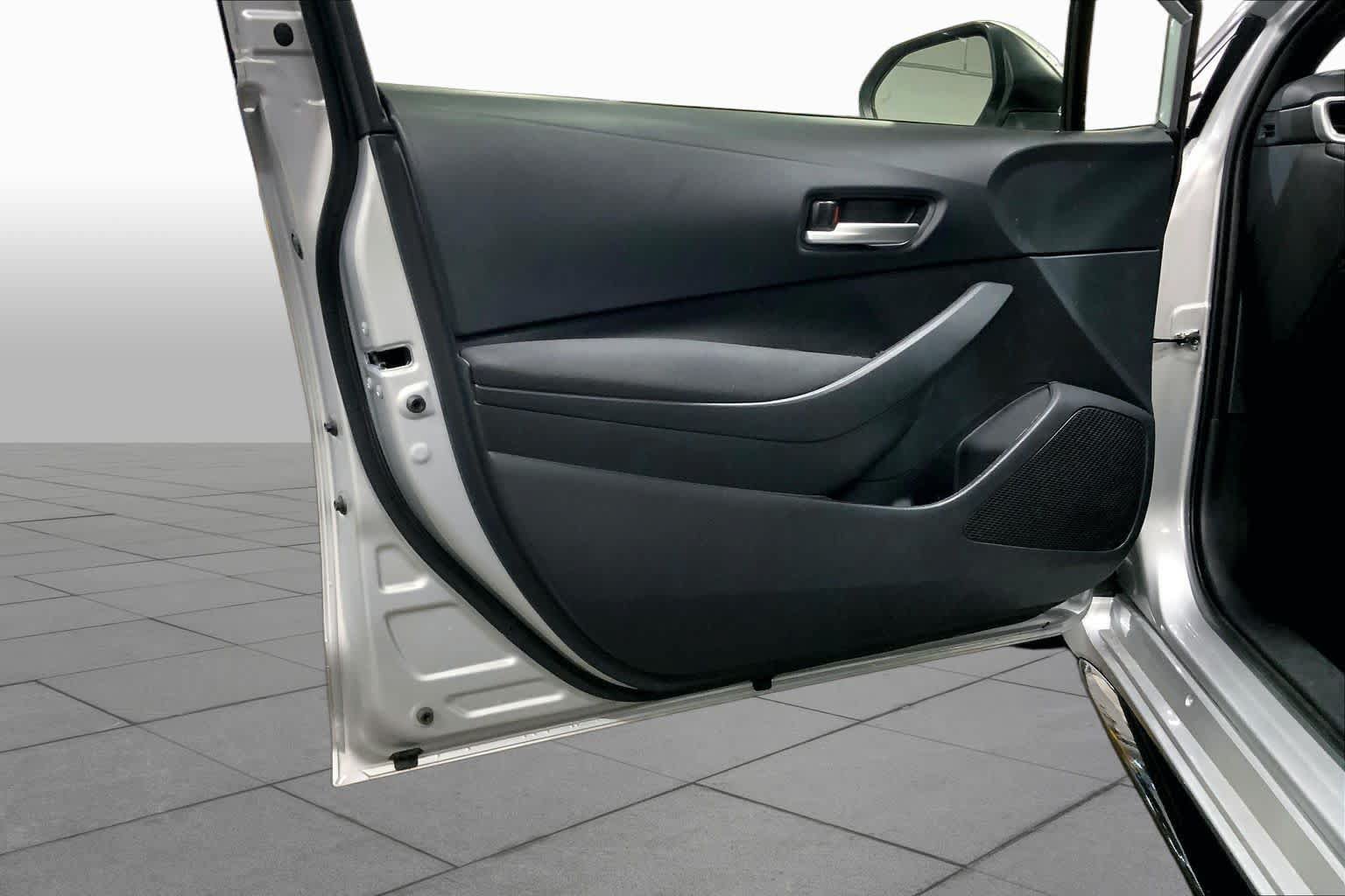 Certified 2026 Toyota Corolla SE FWD image 22