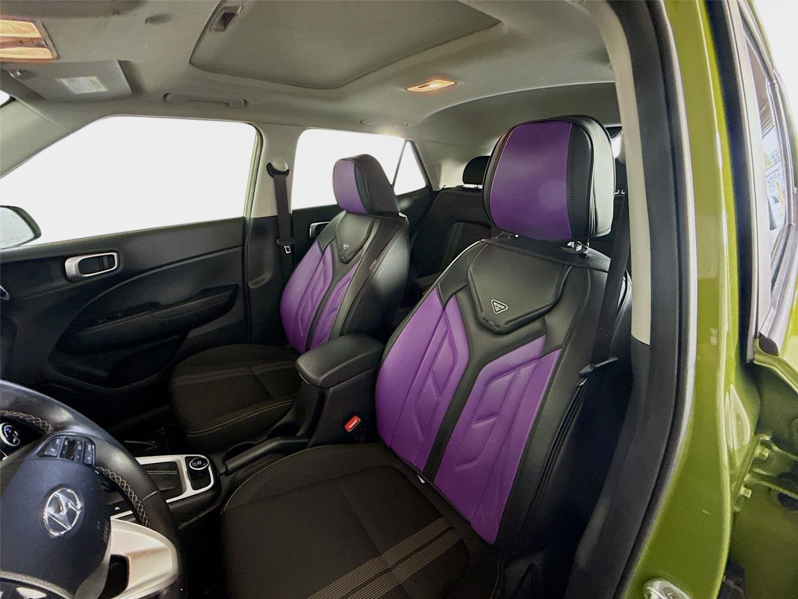Used 2022 Hyundai Venue SEL w/ Cargo Package FWD image 12