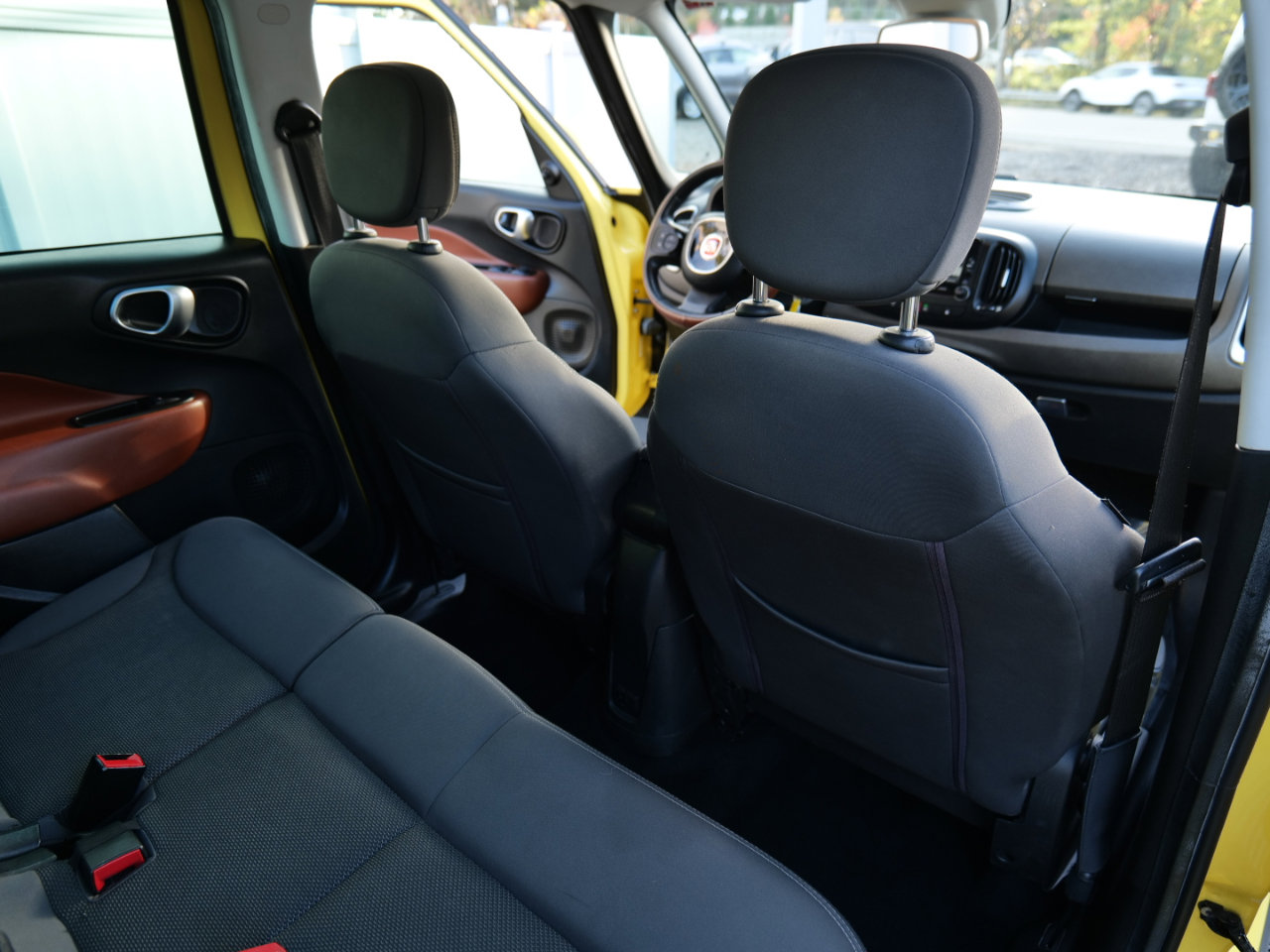 Used 2014 FIAT 500L Trekking w/ Popular Equipment Group image 44