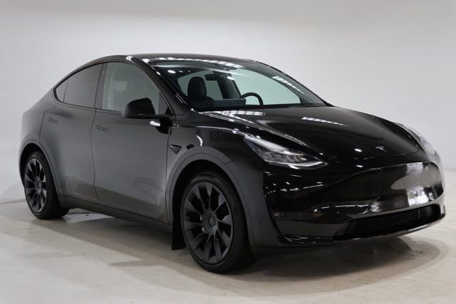 Used 2021 Tesla Model Y Long Range image 1
