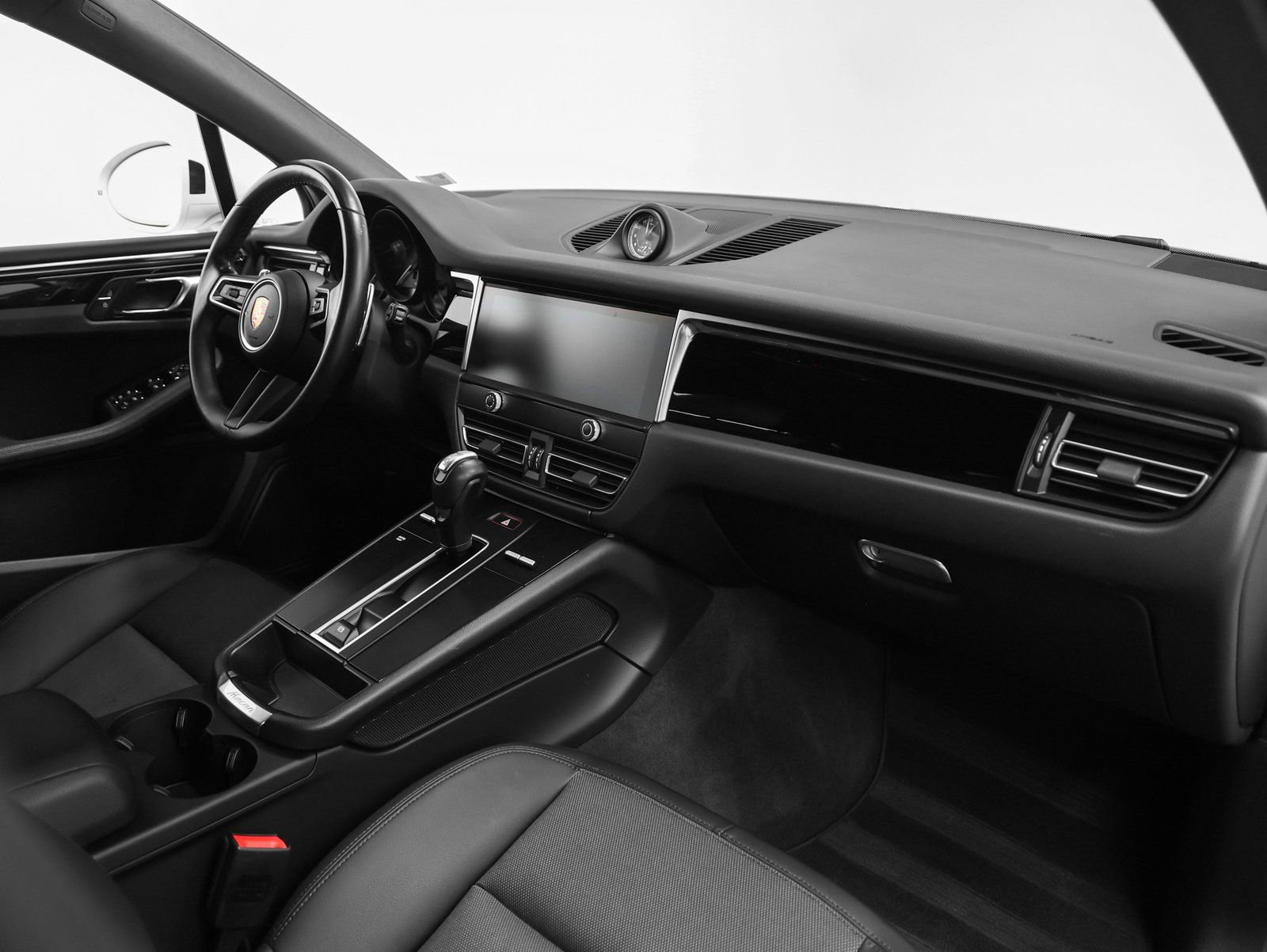 Certified 2022 Porsche Macan image 21