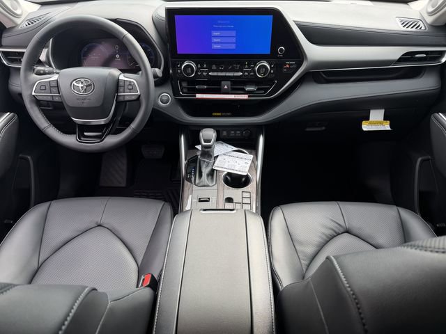 New 2026 Toyota Highlander Limited AWD/4WD image 11
