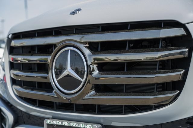New 2026 Mercedes-Benz GLS 450 4MATIC image 13