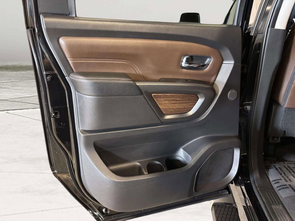 Used 2017 Nissan Titan Platinum Reserve AWD/4WD image 20