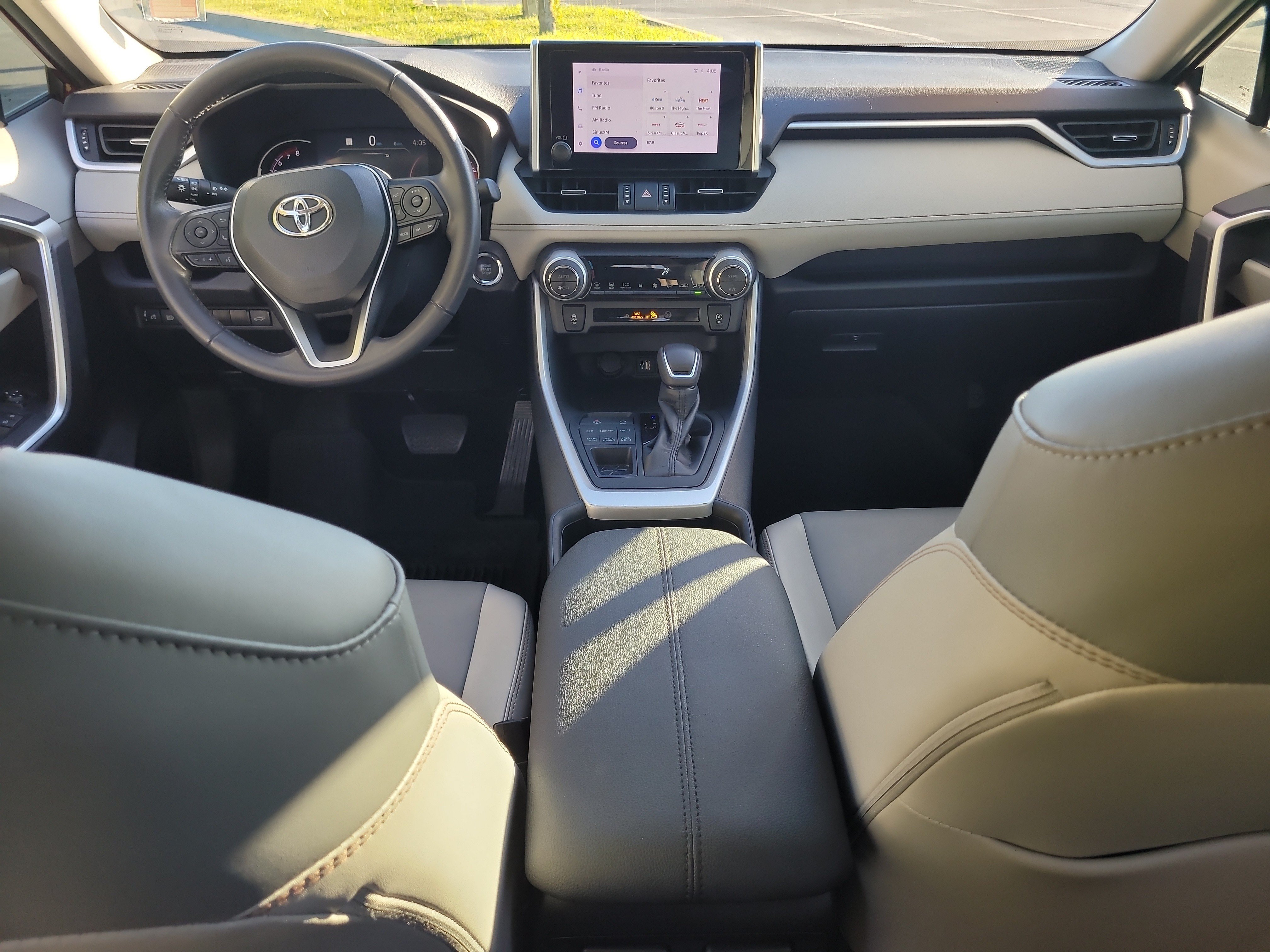 Certified 2023 Toyota RAV4 XLE Premium AWD/4WD image 16