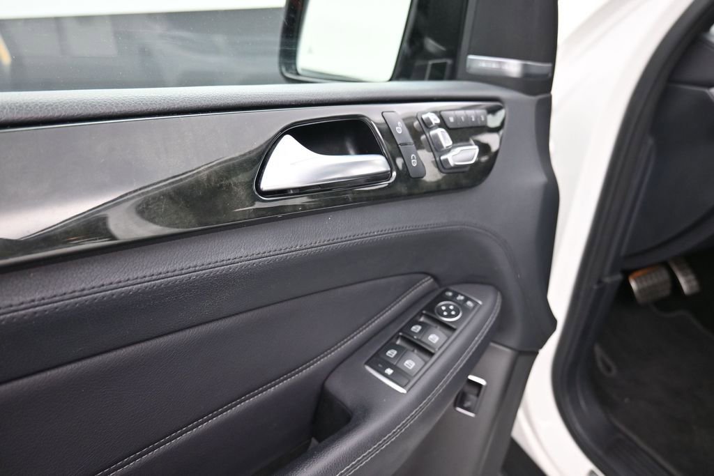 Used 2018 Mercedes-Benz GLE 43 AMG 4MATIC image 9