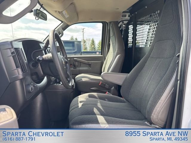 Used 2024 Chevrolet Express 2500 w/ Driver Convenience Package image 11