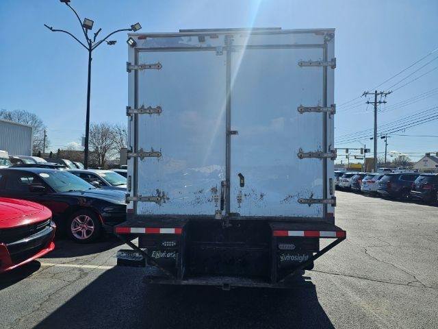 Used 2017 Ford E-450 and Econoline 450 Super Duty w/ Power Windows & Locks Group RWD image 6