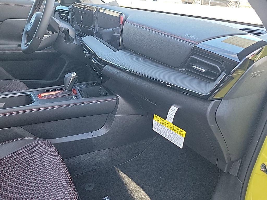 New 2026 Nissan Kicks SR w/ Cold Weather Package image 39