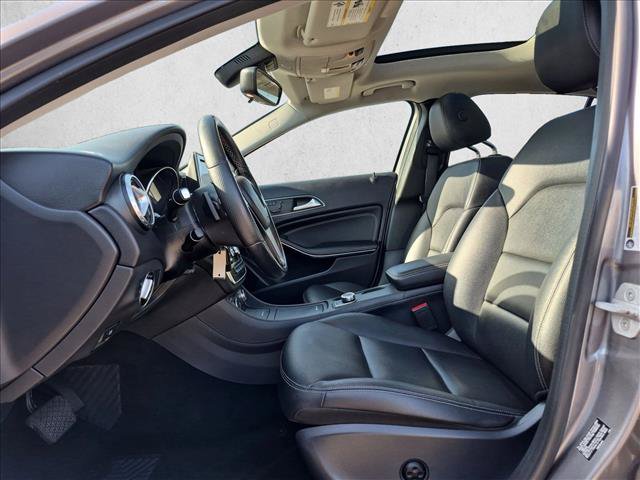 Used 2015 Mercedes-Benz GLA 250 4MATIC image 14