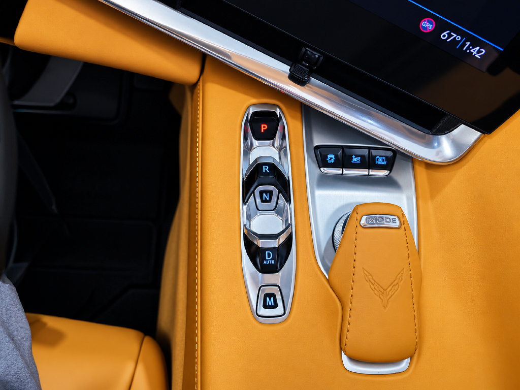 Used 2020 Chevrolet Corvette Stingray Premium Cpe w/ 3LT Preferred Equipment Group RWD image 28