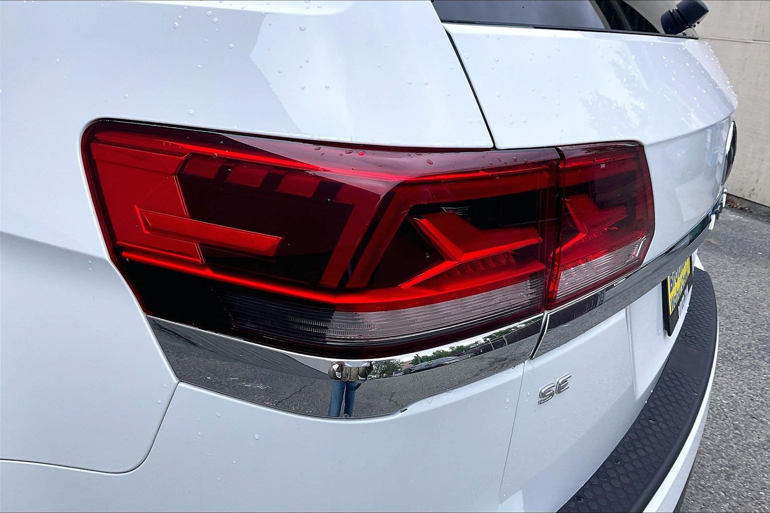 Certified 2022 Volkswagen Atlas SE FWD image 28