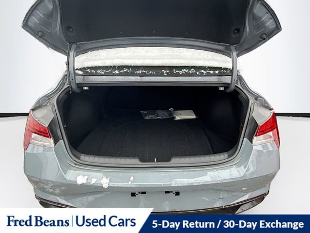 Used 2023 Hyundai Elantra Limited image 27
