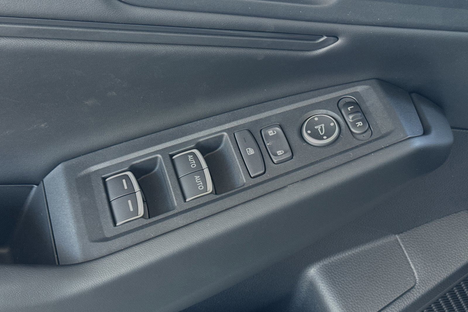 New 2025 Honda Accord SE image 13
