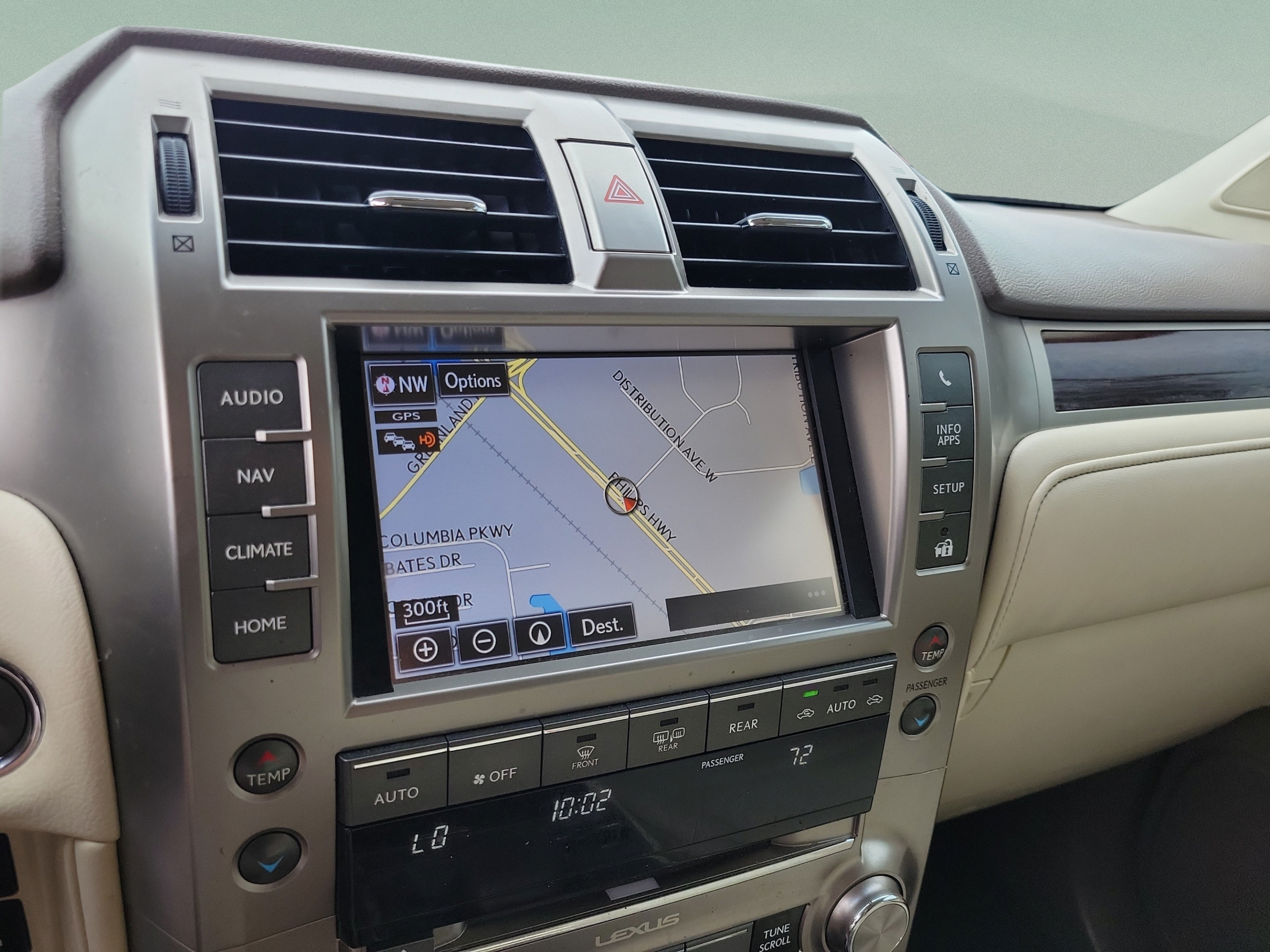 Used 2017 Lexus GX 460 Premium w/ Premium Package AWD/4WD image 13