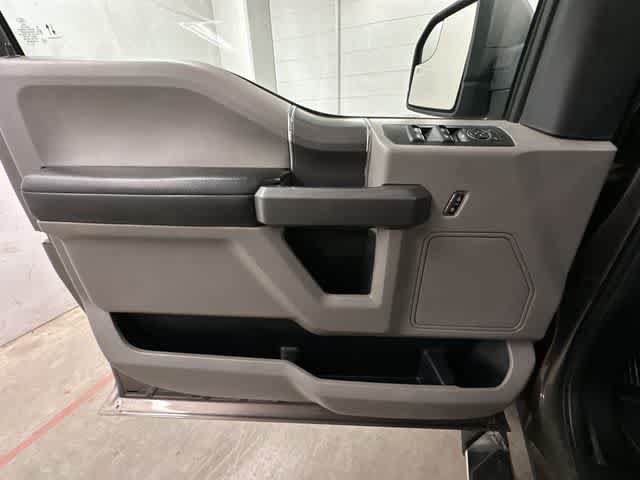 Used 2019 Ford F150 XLT w/ Equipment Group 302A Luxury AWD/4WD image 16