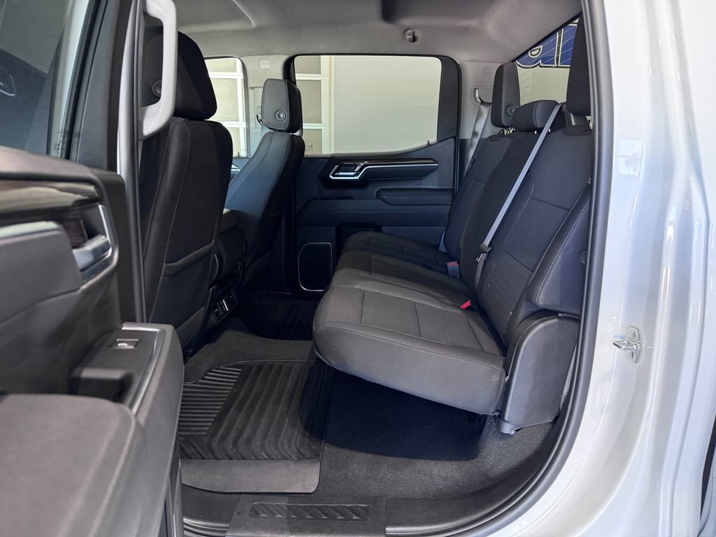 Used 2026 Chevrolet Silverado 1500 LT AWD/4WD image 12