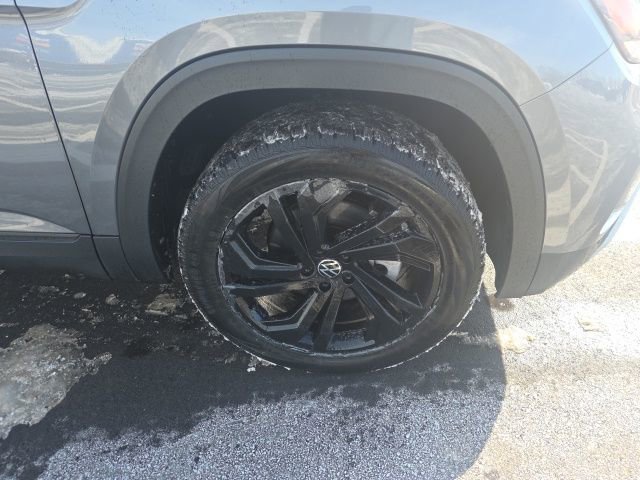 Used 2022 Volkswagen Atlas SE image 4