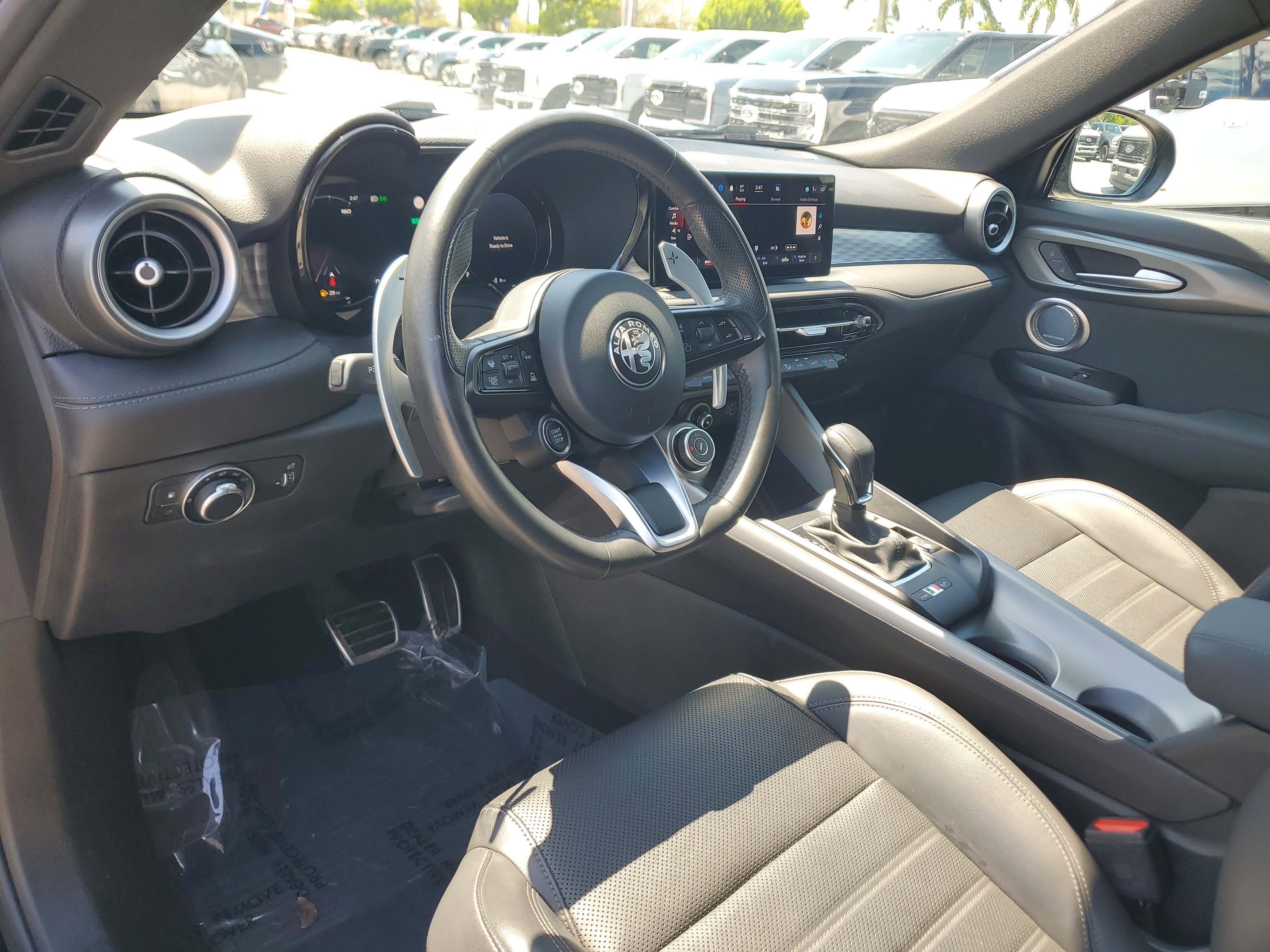 Used 2024 Alfa Romeo Tonale Veloce AWD/4WD image 9