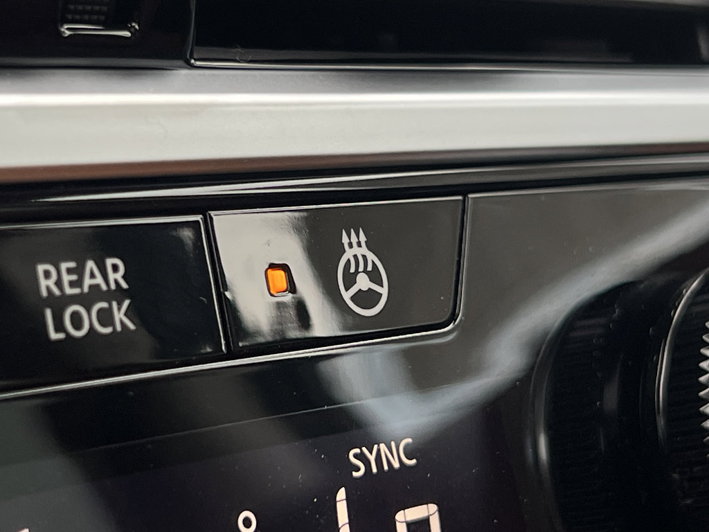 New 2025 Nissan Pathfinder Platinum image 32