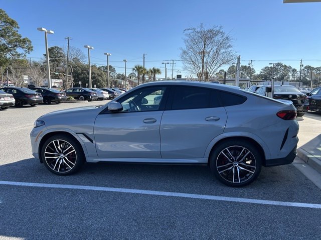Used 2024 BMW X6 xDrive40i w/ Executive Package image 4