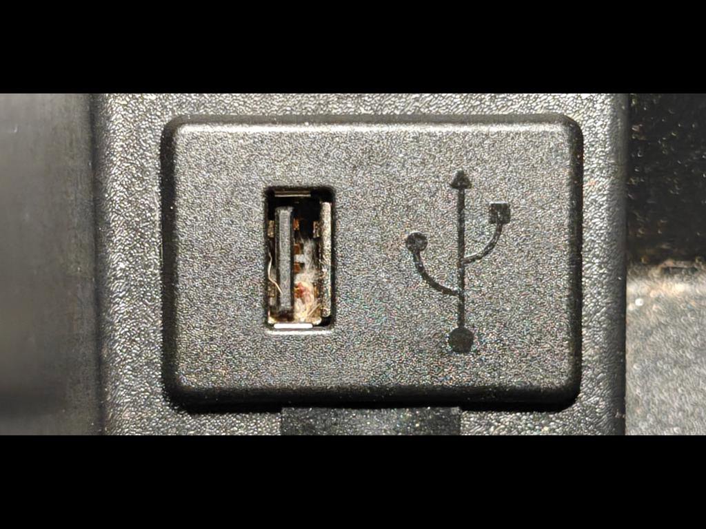 Used 2011 Nissan Rogue SV image 13