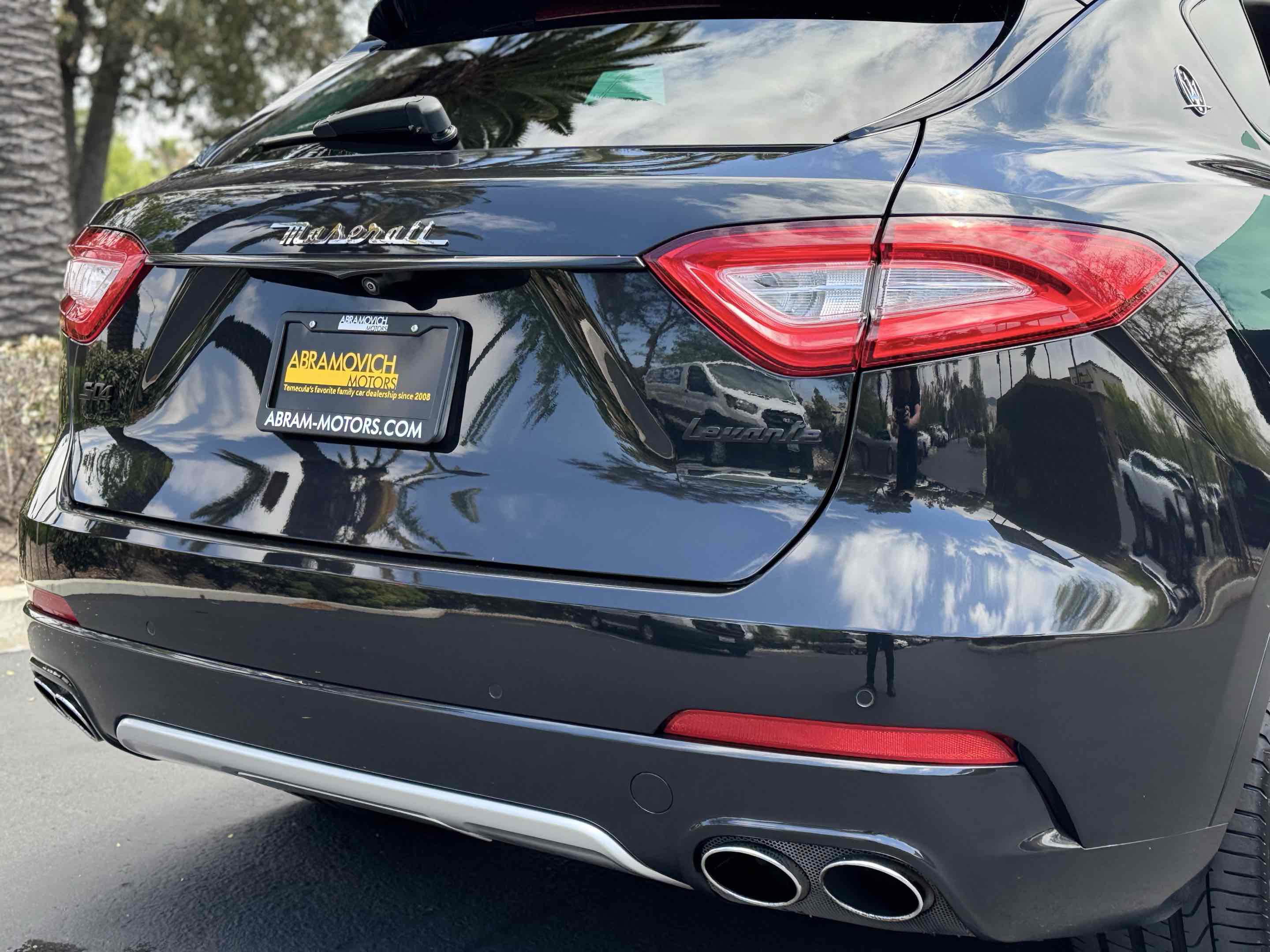 Used 2019 Maserati Levante S GranLusso AWD/4WD image 16
