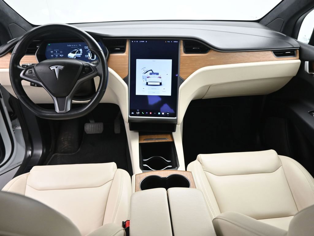 Used 2020 Tesla Model X Long Range image 17