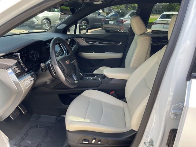 Used 2025 Cadillac XT6 Sport w/ Technology Package AWD/4WD image 9
