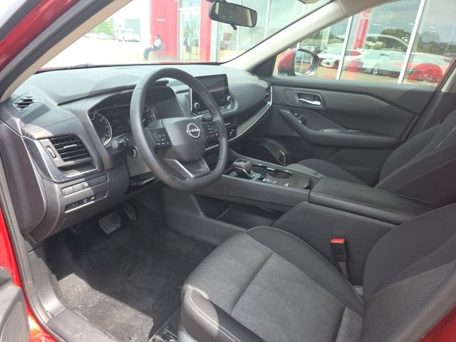 Used 2026 Nissan Rogue SV FWD image 19