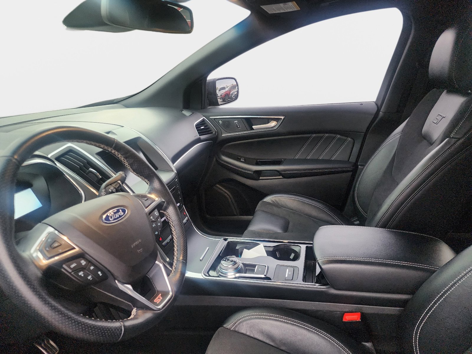 Used 2019 Ford Edge ST w/ Convenience Package image 9