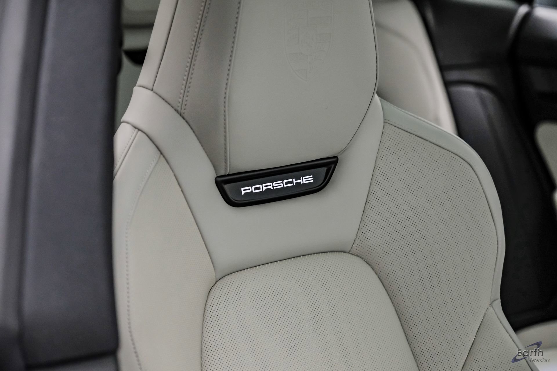 Used 2025 Porsche Macan 4 Electric AWD/4WD image 50