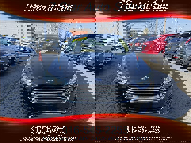 Used 2014 Ford Fusion SE w/ Equipment Group 202A image 2