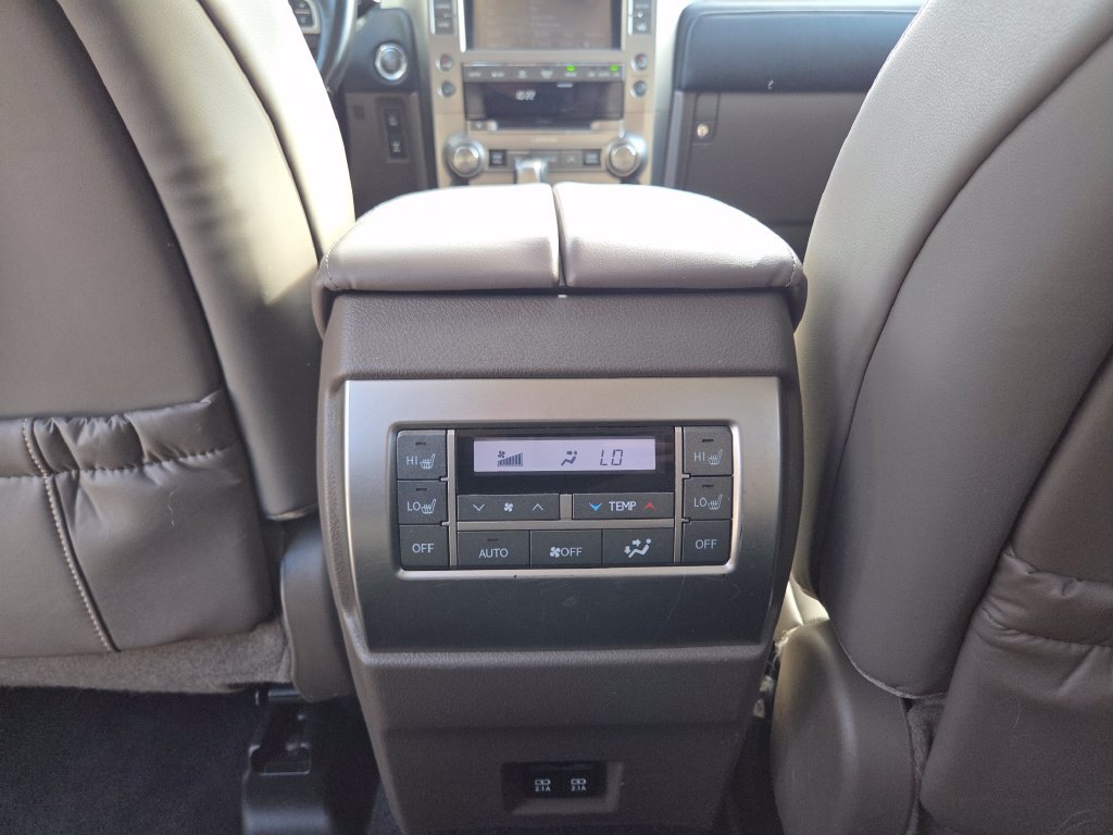 Used 2020 Lexus GX 460 Premium w/ Premium Package AWD/4WD image 32
