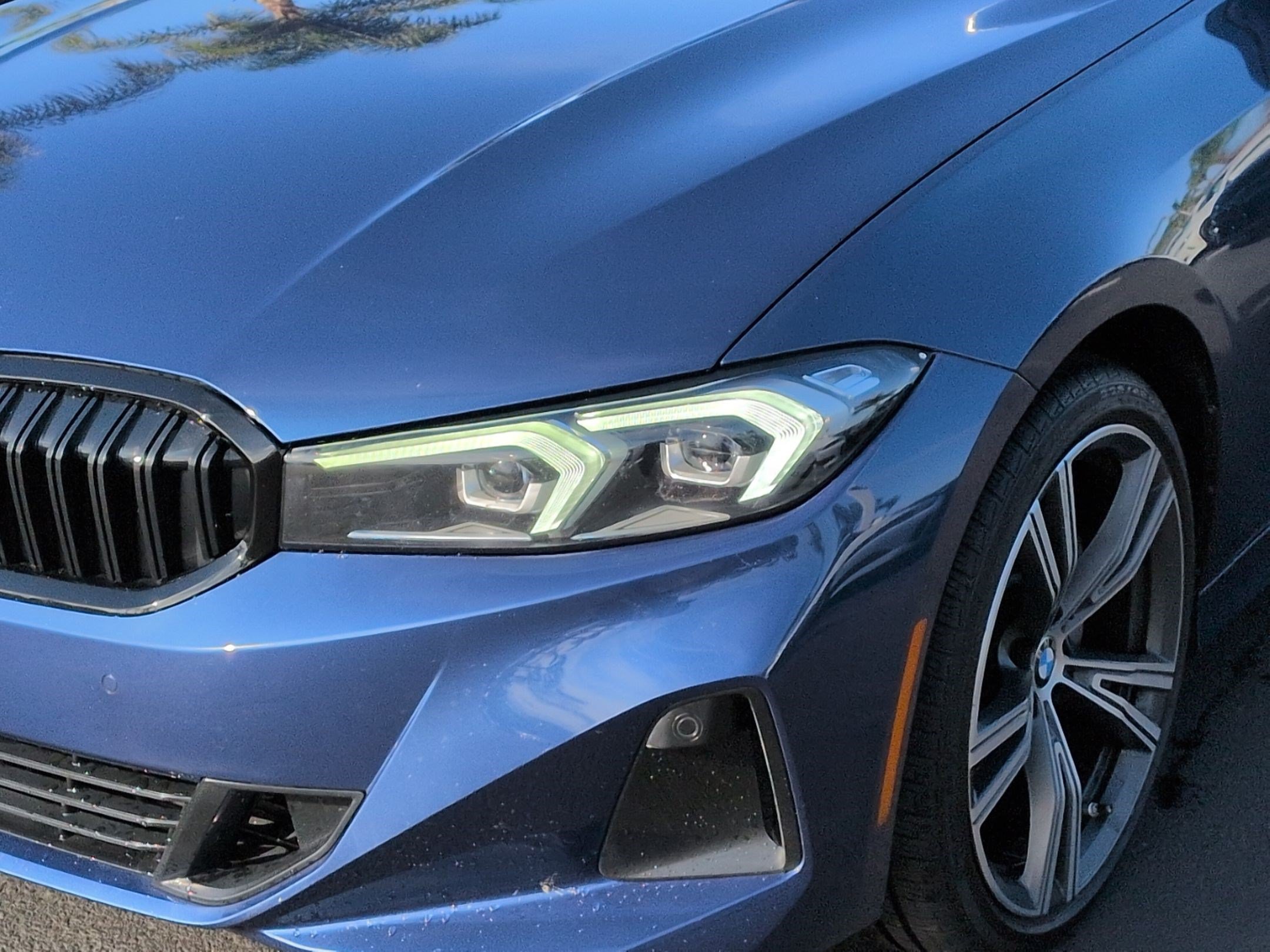 Used 2023 BMW 330i Sedan w/ Premium Package RWD image 6